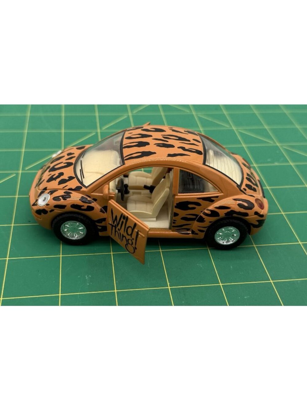Vintage Volkswagen New Beetle Wild Thing Cheetah Print 1:32 Diecast Pullback